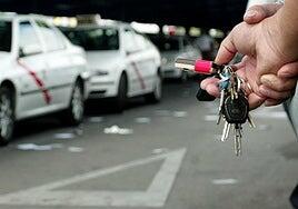 Investigan en Lanzarote 44 casos de transporte ilegal de viajeros ofertados como VTC