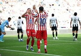 El Atlético despeja las dudas y vence al Newcastle