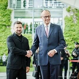 Merz convoca a Zelenski, Trump y sus socios europeos para aumentar la presión sobre Putin