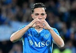 Raspadori, un doble ganador del Scudetto para el Cholo