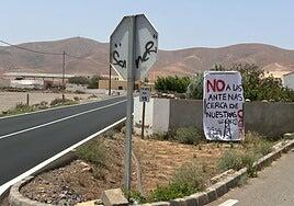 Vecinos de Antigua sí, antena no: la empresa desiste de la obra cerca de sus hogares