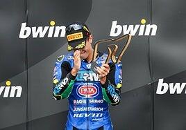 Diogo Moreira se impone en Moto2 y se une a la pelea por el Mundial