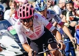 Carapaz se salta La Vuelta para preparar el Mundial de Ruanda