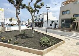 El Cotillo recupera parte de la avenida Los Lagos