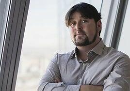 El empresario de hidrocarburos huido en Emiratos «sobornó» a un policía para obtener datos reservados