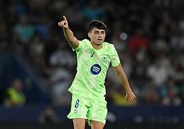 Pedri saca la batuta