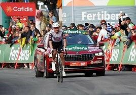 Vine sella en Andorra la segunda victoria consecutiva del UAE y Traeen se viste de rojo