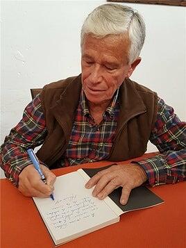 Lanzarote lamenta el fallecimiento del exconsejero Juan José Santana de León