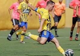 El Sporting San José, primer líder de Preferente tras golear al Vecindario