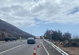 Valla protectora en la avenida del Atlántico