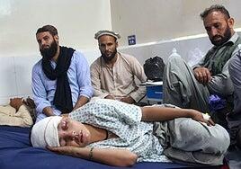 Un gran terremoto deja más de 800 muertos y 2.700 heridos en Afganistán