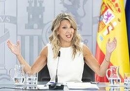 Díaz pondrá a trabajar «de inmediato» a la comisión de expertos en la nueva subida del salario mínimo