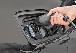 Uno de cada cuatro turismos matriculados en España ya es un modelo electrificado