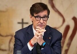 El Govern niega que Illa se reúna con Puigdemont por «instrucción» de Sánchez