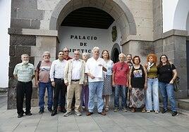 Más de 250 personas y 26 organizaciones denuncian a Santiago Abascal por su «guerra sucia» contra el Open Arms