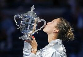 Sabalenka rompe la historia al ser la primera en 11 años que repite título en Nueva York
