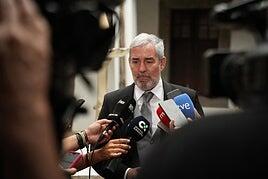 Clavijo: «La condonación de la deuda nos deja con cara de bobo»