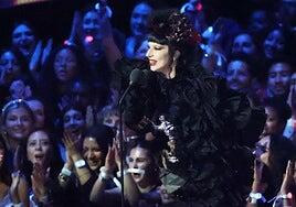 Lady Gaga supera a Taylor Swift y Beyoncé en los MTV Video Music Awards