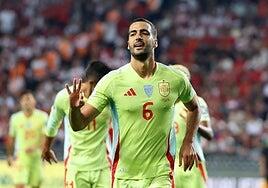 El centro del campo de España toma la delantera