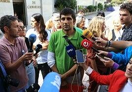 La desesperación de Moisés García ante la inminente ejecución de desahucio de su vivienda