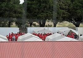 La Fiscalía exige una ley para regular unos centros de migrantes «inadecuados»