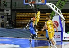 El Dreamland Gran Canaria disfruta de la primera alegría de la pretemporada ante el Río Breogán