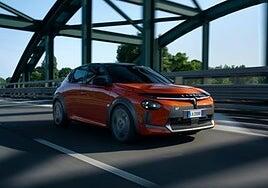 Lancia cierra el relanzamiento de la marca con las versiones deportivas del Ypsilon