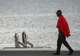 Casi 300 personas rescatadas en dos embarcaciones en Gran Canaria y en el Hierro