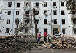 El Kremlin acusa a Ucrania de «ralentizar artificialmente» el proceso de paz