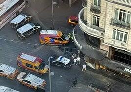 La Policía reduce al hombre que amenazaba con hacer explosionar varias bombonas en la Gran Vía de Madrid