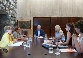 Clavijo se reúne con la Federación de Salud Mental Canarias para abordar los recursos asistenciales