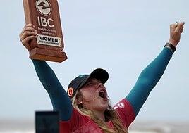 La grancanaria Alexandra Rinder reconquista el título mundial en el ArcelorMittal Wahine Bodyboarding Pro de surf