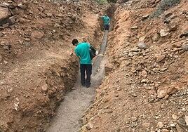 Comienzan las obras de los nuevos colectores de aguas residuales y pluviales en El Roque