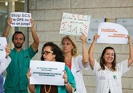 Primera jornada de la huelga médica: «El pediatra no está y necesito que vea a mi hija pronto»