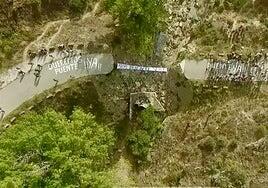 Dos pueblos de Guadalajara incomunicados porque nadie arregla el puente que se derrumbó por las lluvias de primavera