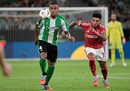 El Betis rescata un punto en su estreno en Liga Europa