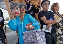 Una Lolita Pluma «romantizada» vuelve al parque de Santa Catalina