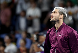 Alcaraz se olvida del tobillo hacia los cuartos de Tokio