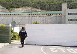 Prisión para el maltratador al que le falló la pulsera y acosó a su ex en Vitoria
