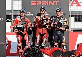 Marc Márquez roza el título tras ser segundo en el sprint de Japón