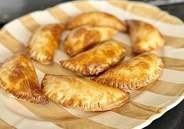 Cómo hacer unas deliciosas empanadillas de berenjena al horno: ligeras y llenas de sabor