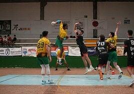 El Gáldar suma sus dos primeros puntos en un ajustado duelo ante el Culleredo (30-32)