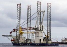 Llega al Puerto de Las Palmas uno de los buques de energía eólica marina más potentes del mundo