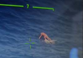 Rescatan a un joven desaparecido en moto acuática tras tres días en el mar en Gran Canaria