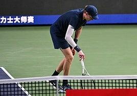 Sinner se retira de Shanghái con calambres y deja una imagen dramática