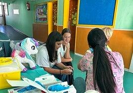 La vacunación contra la gripe arranca en la población más vulnerable de Canarias