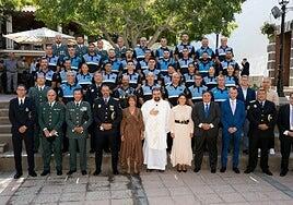 Mogán condecora a 2 policías locales por sus 35 años y reconoce a los jubilados