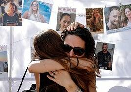 El dolor y la rabia inundan Israel dos años después de los ataques de Hamás