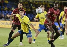 Horario y dónde ver en televisión el Granada - UD Las Palmas