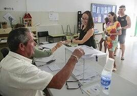 El censo electoral se dispara en los siete municipios, con casi 105.500 votantes